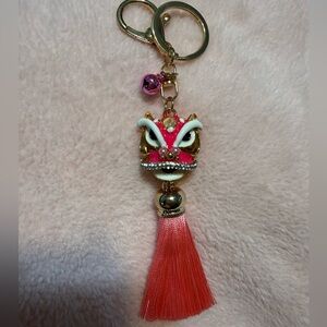 🆕 NWOT Pink Dragon Keychain